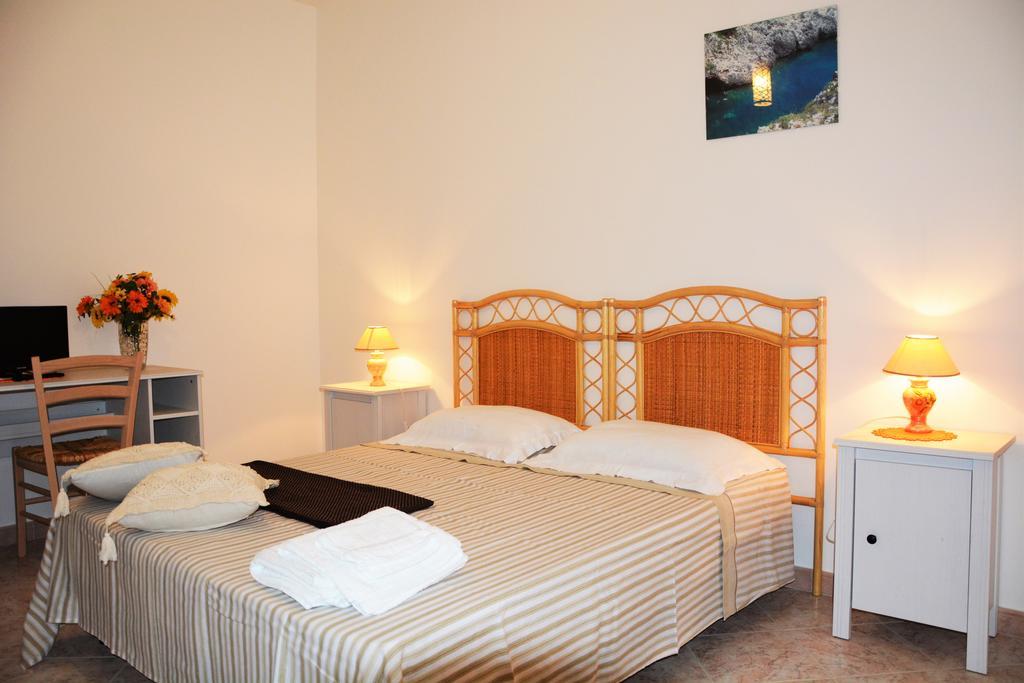 Salenterra B&B Alliste Bagian luar foto